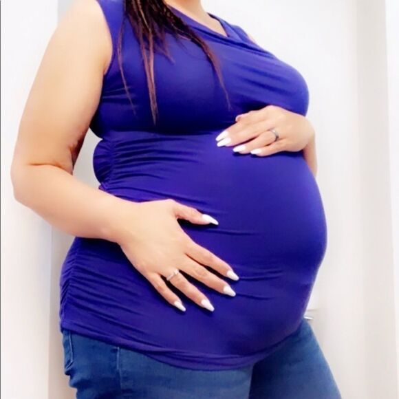 A Pea in the Pod Tops - - Maternity top 